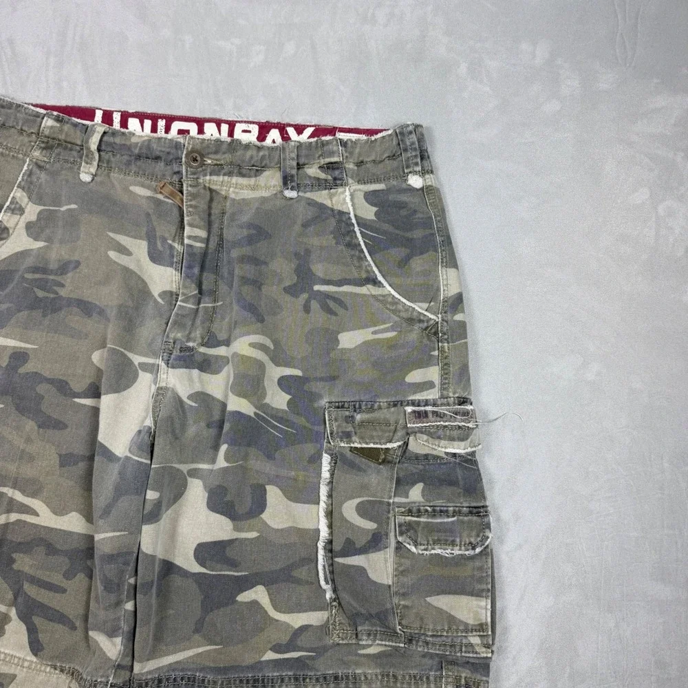 Y2K Mens Unionbay Camo Cargo Shorts Distressed Skate Utility 34